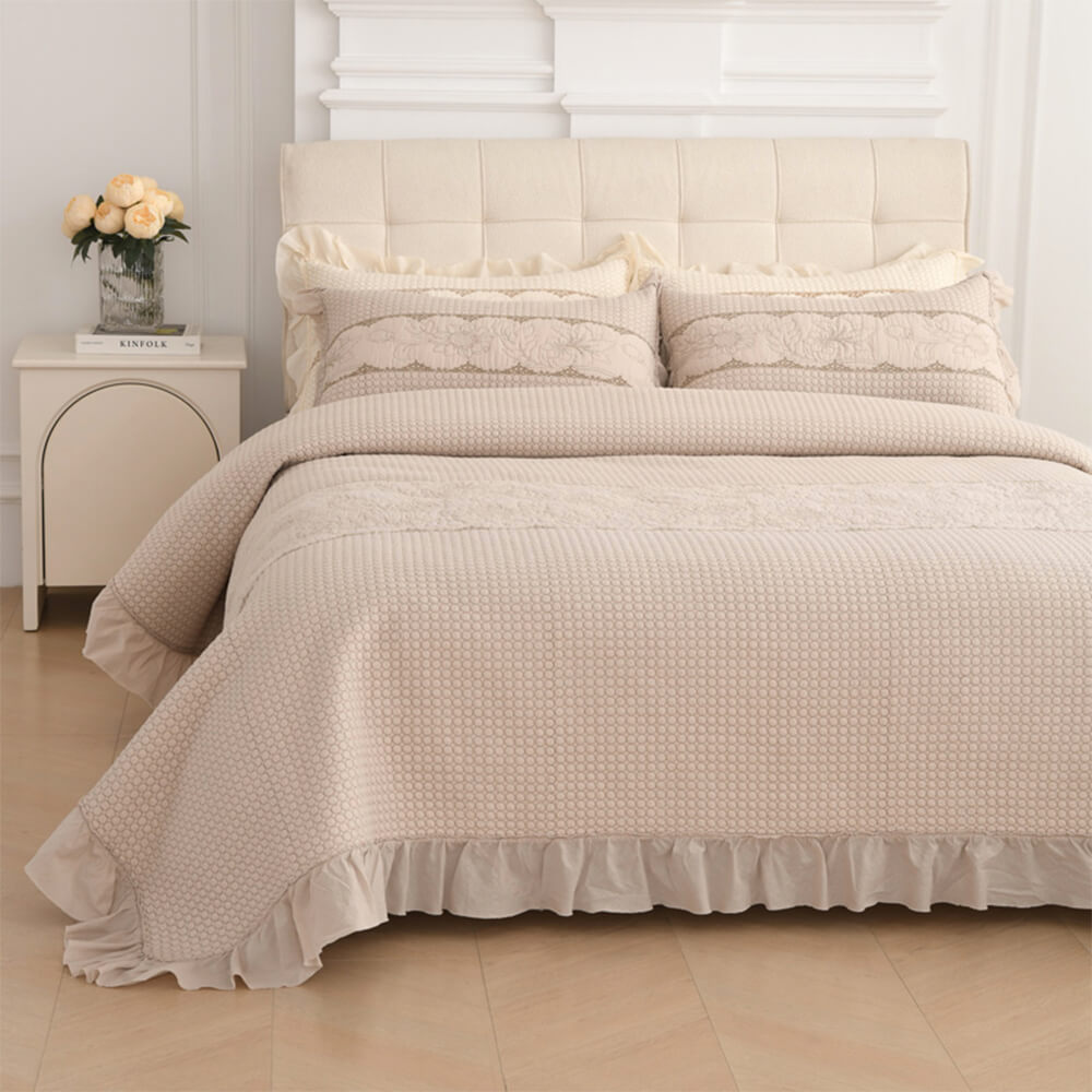 Ruffle Trim Soft Breathable Quilted Cotton Bedspread Set