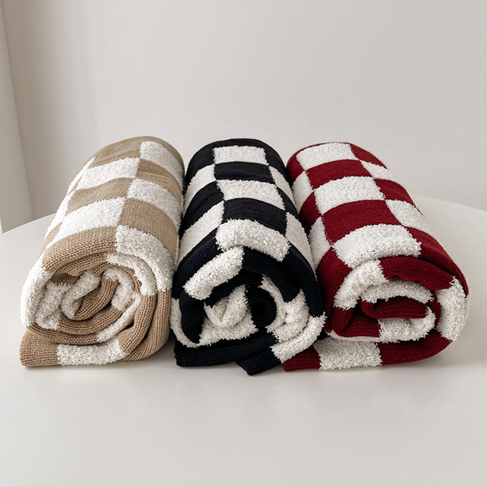 Plush Color-Block Checkerboard Throw Blanket