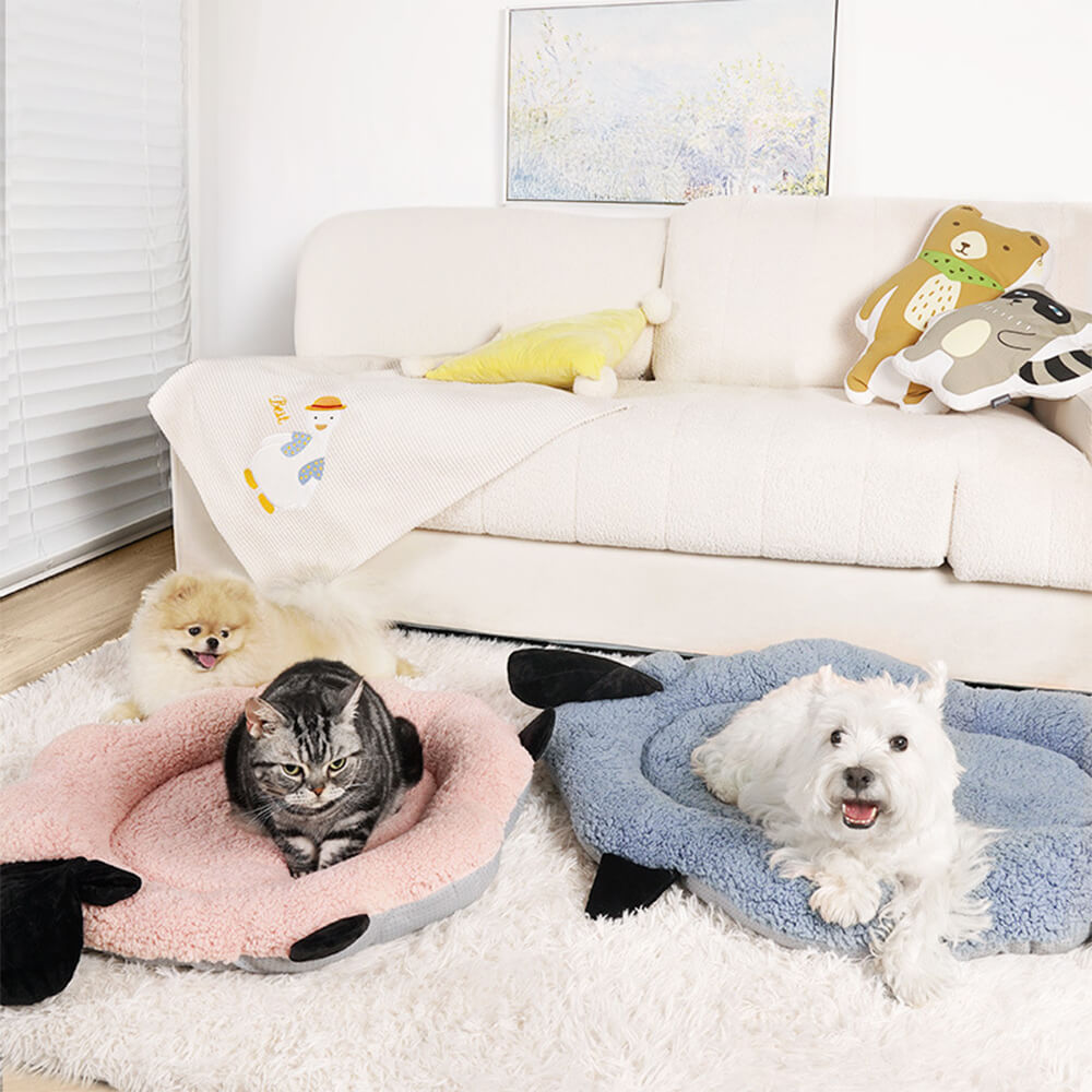 Sheep Shaped Cotton Velvet Warm Multi-Functional Dog & Cat Mat