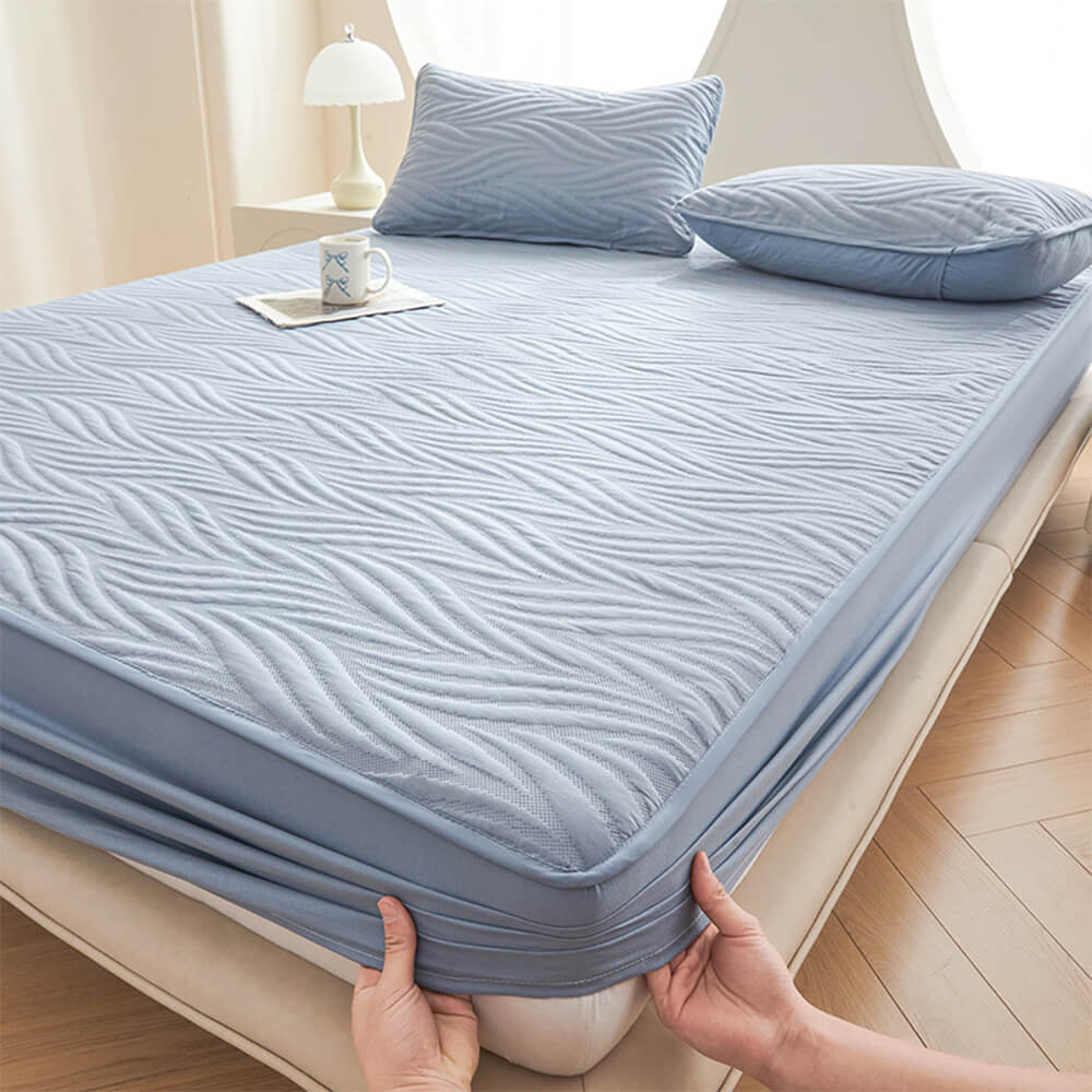 Ultra-Soft Waterproof Anti-Bacterial Fitted Sheet Mattress Cover