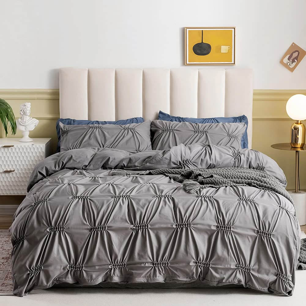 Elegant and Delicate Pintuck Bed Sheet Set