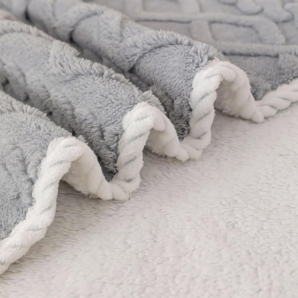 Luxurious Waterproof Soft Warm Polar Fleece Dog Blanket
