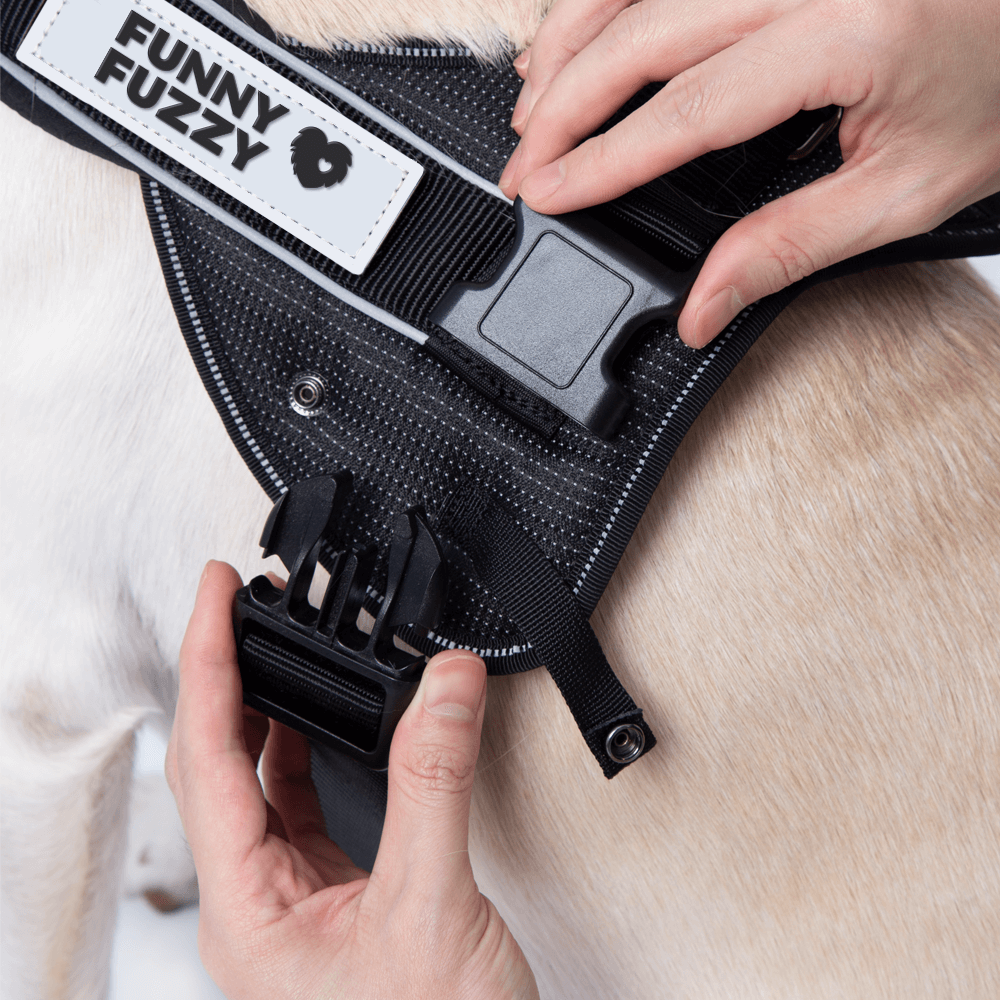 Arnês para cães fácil de usar 丨 Arnês para cães grande anti-tração para porta-malas com alça